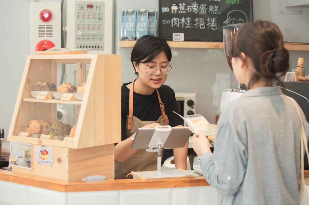 Corner Hostel & Cafe Taipei Exterior photo